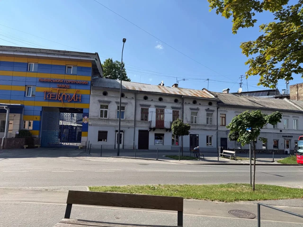 Приміщення, Личаківський: фасадне, два входи, паркінг