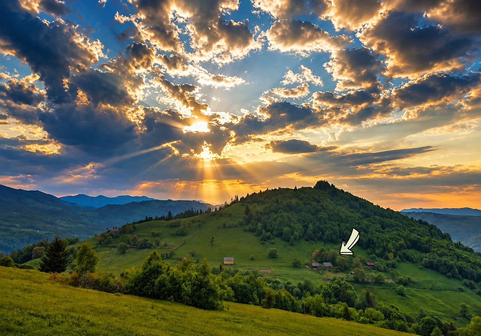 Будинок, Розтоки: 2 га землі, резервне живлення, басейн - фото 1