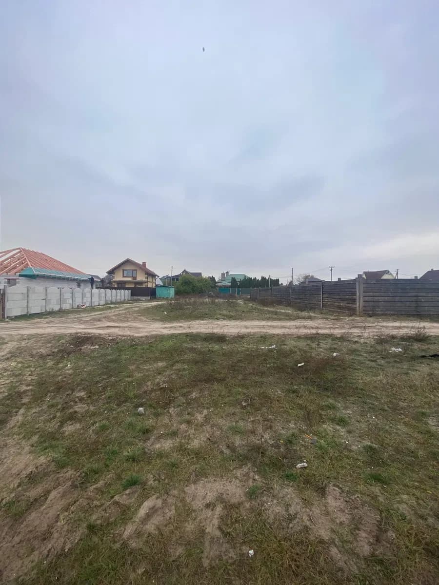 Ділянка 6 соток, Горенка: під забудову, газ і світло поряд - фото 1
