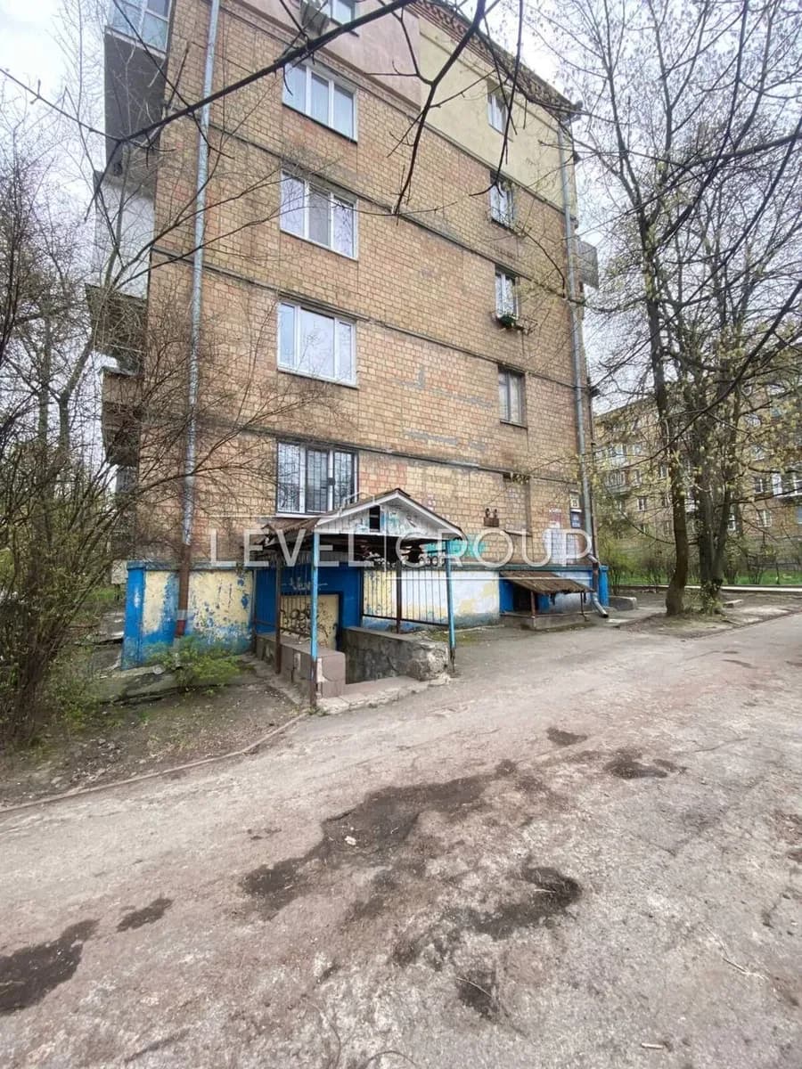 Приміщення, Солом'янський: окремий вхід, оренда з викупом - фото 1