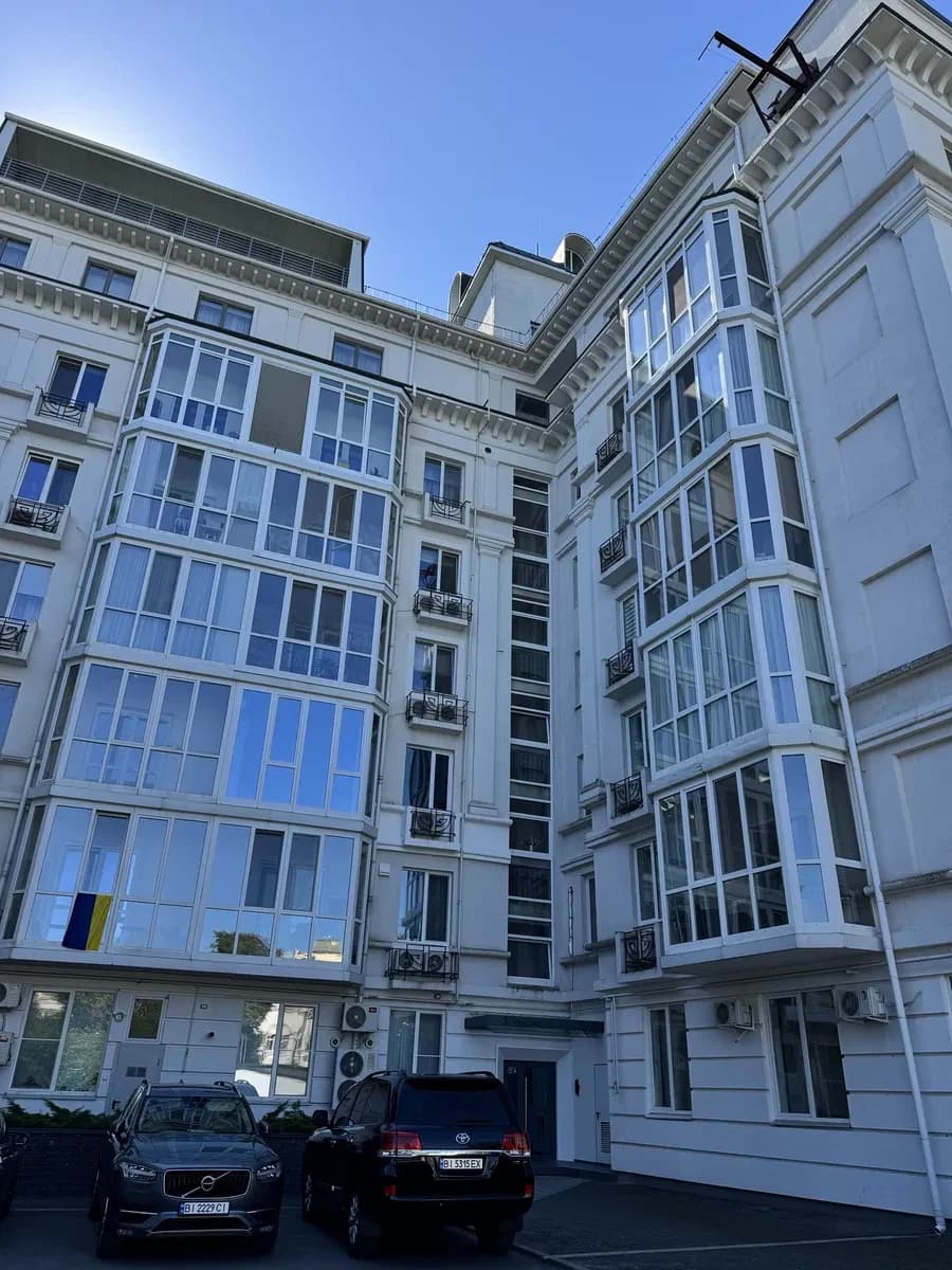 3-кімнатна квартира, Полтава: євроремонт, біля Парку Перемоги