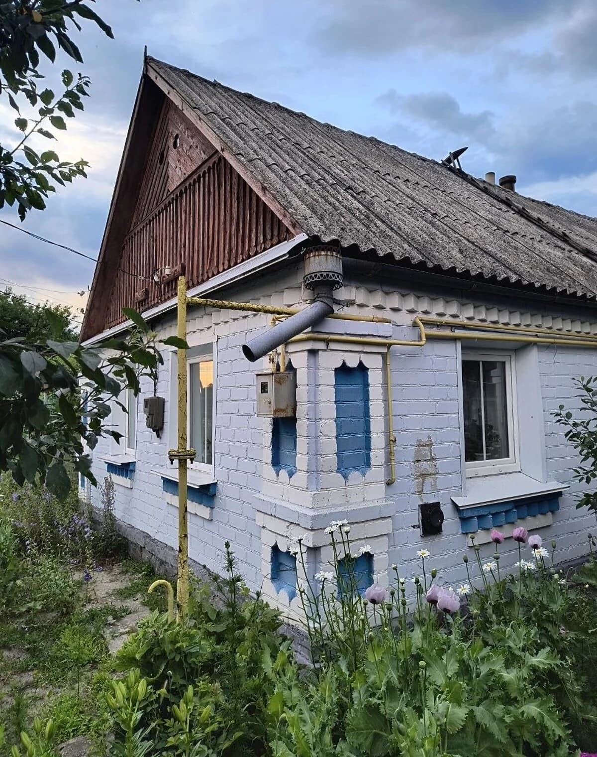 Будинок, Кодня: 16 соток, газове та пічне опалення, криниця - фото 2