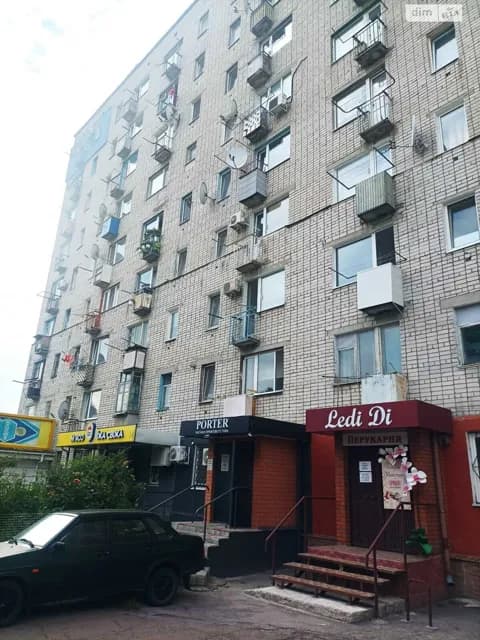 1-кімнатна квартира, Світловодськ: цегляні стіни, металопластикові вікна - фото 2