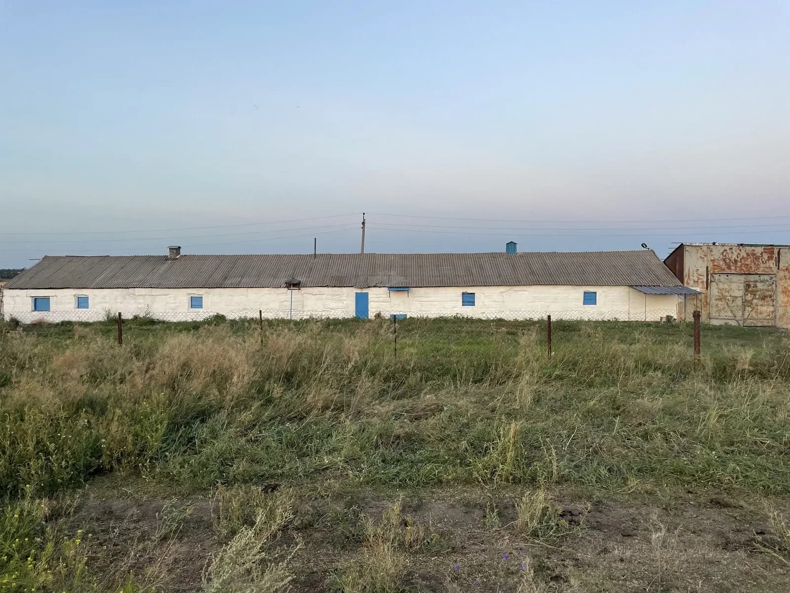 Ферма або склад, Маяк: трансформатор ТМ-40/10, 9 кВ, свердловина