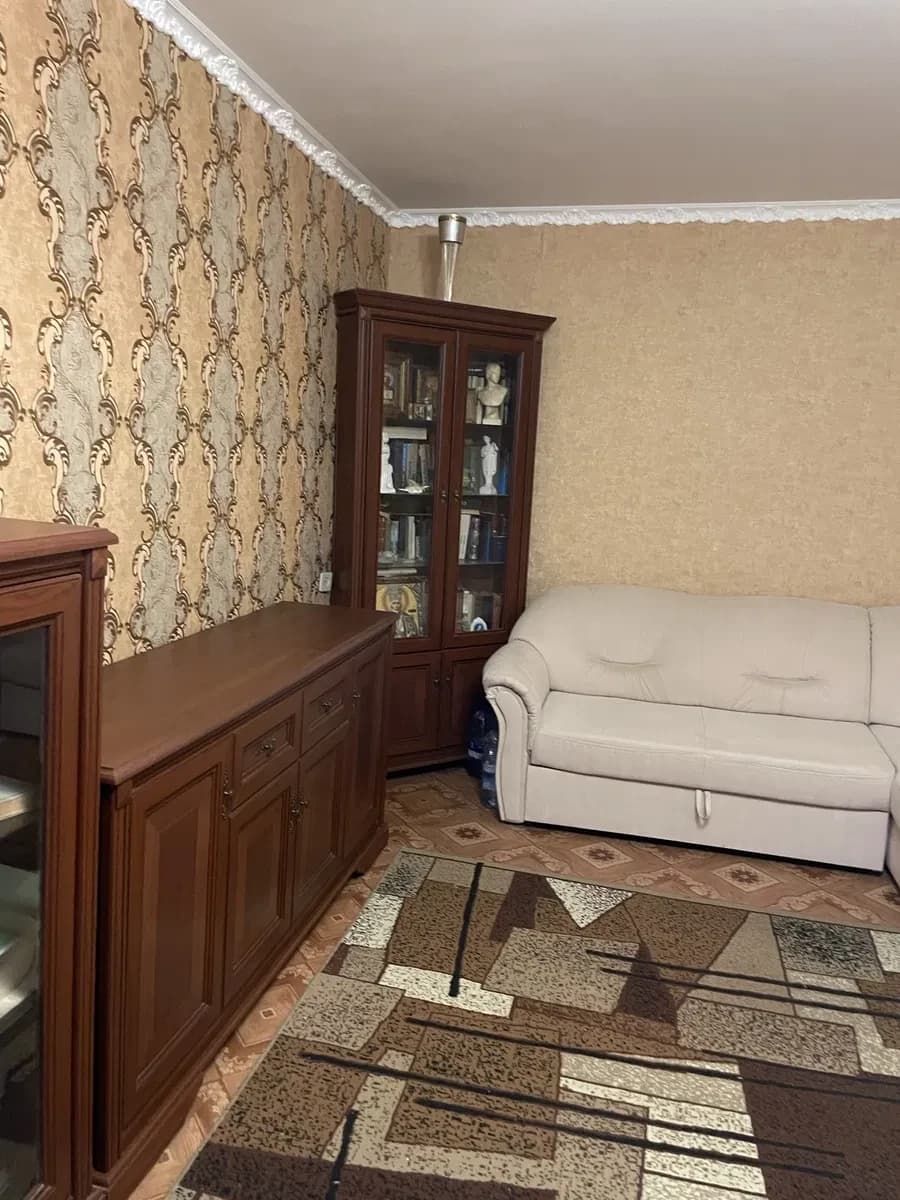 2-кімнатна квартира, Новокодацький: косметичний ремонт, меблі та техніка