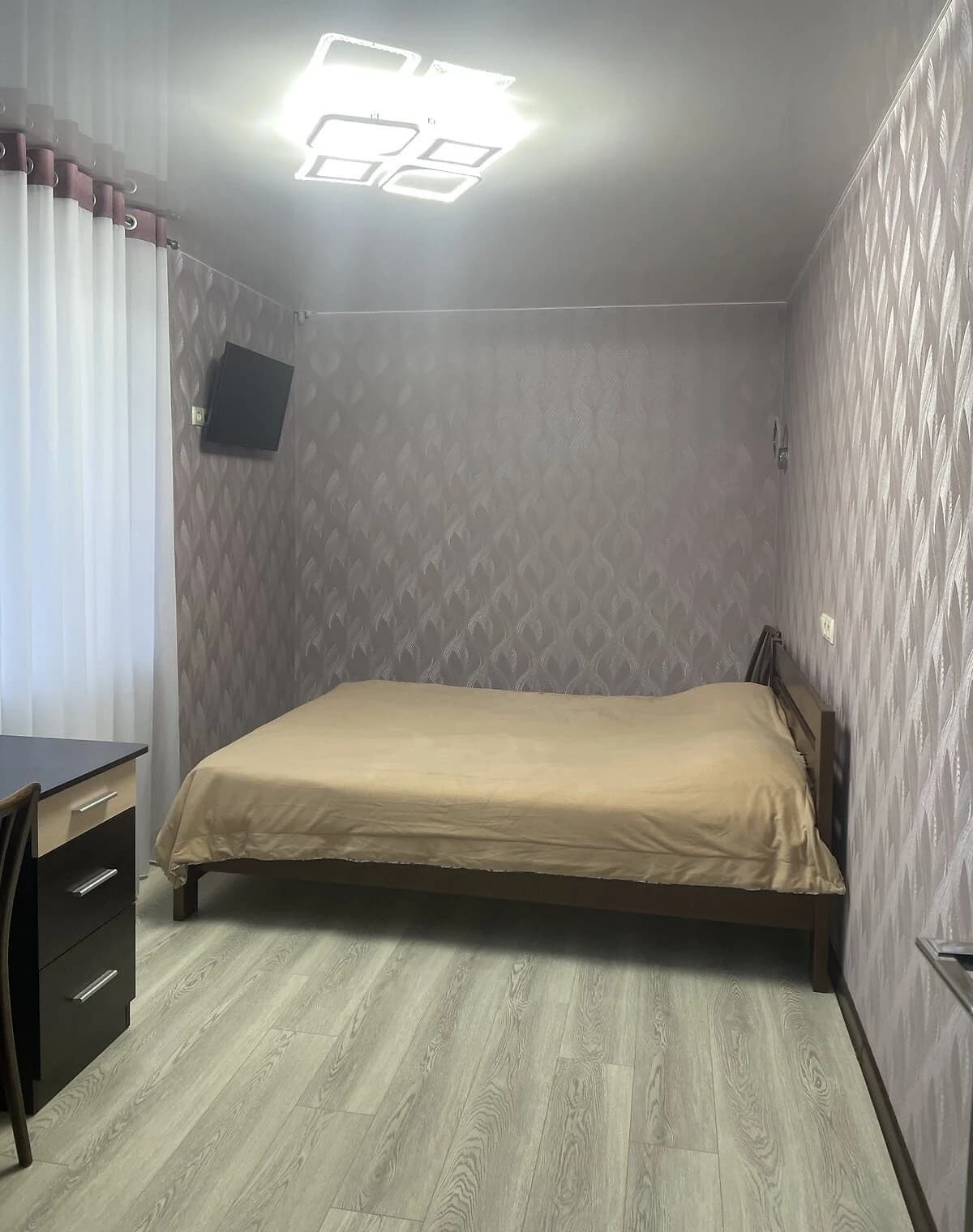 2-кімнатна квартира, Іллічівськ: газ без світла, два ліжка - фото 2