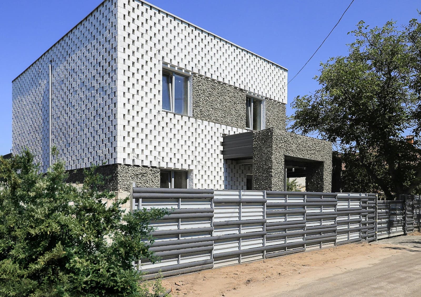 Будинок, Дарницький: новобудова, дизайнерське оформлення, тераса - фото 1