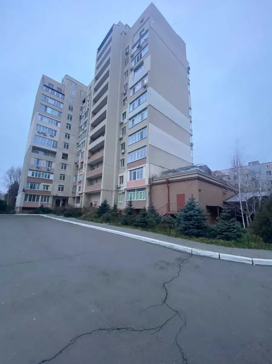 2-кімнатна квартира, Приморський: генератор, бомбосховище