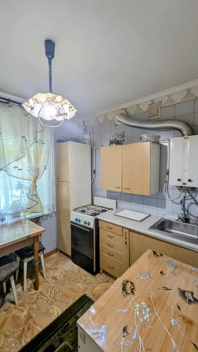 1-кімнатна квартира, Подільський: закритий двір, газова колонка - фото 2