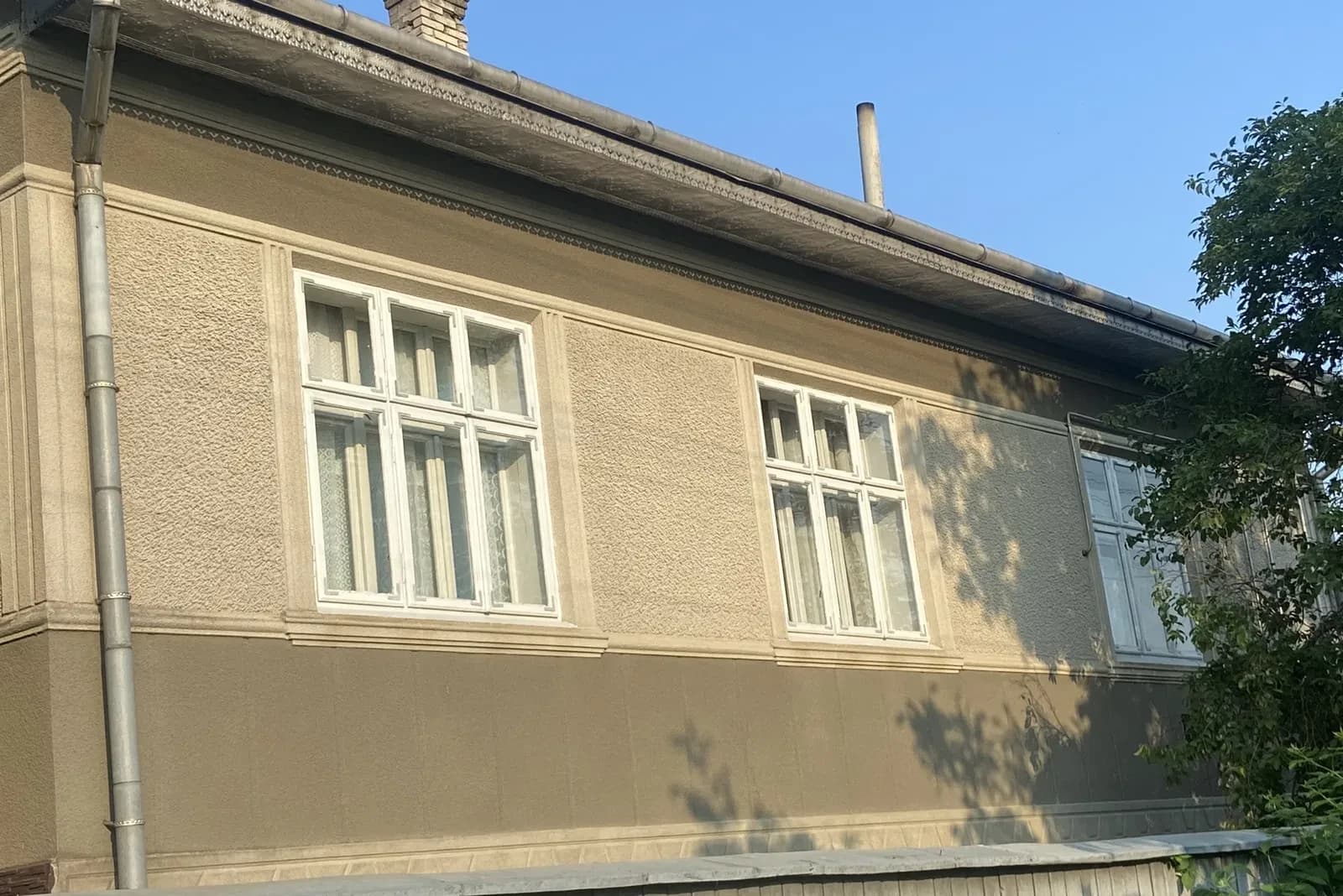 Будинок, Слобода: 52 сотки, газифікований, 2 гаражі