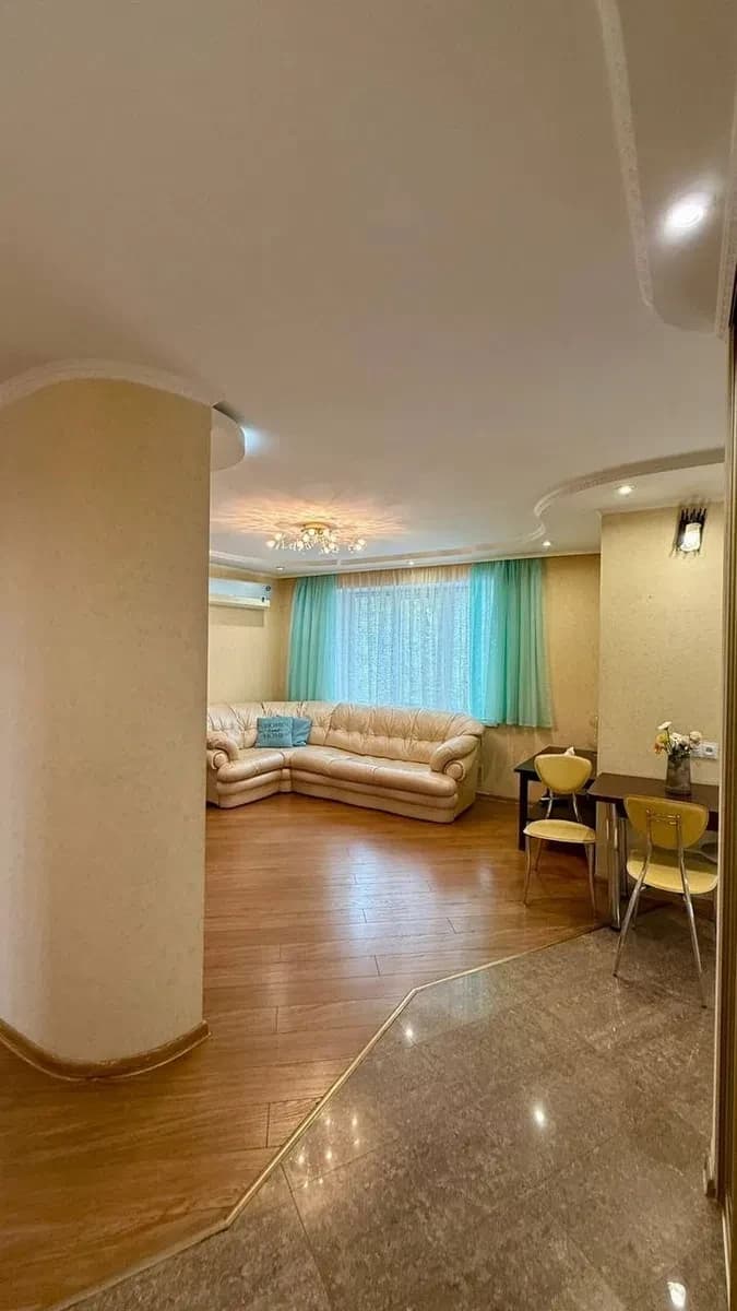 3-кімнатна квартира, проспект Центральний: кухня-вітальня, тепла підлога - фото 5