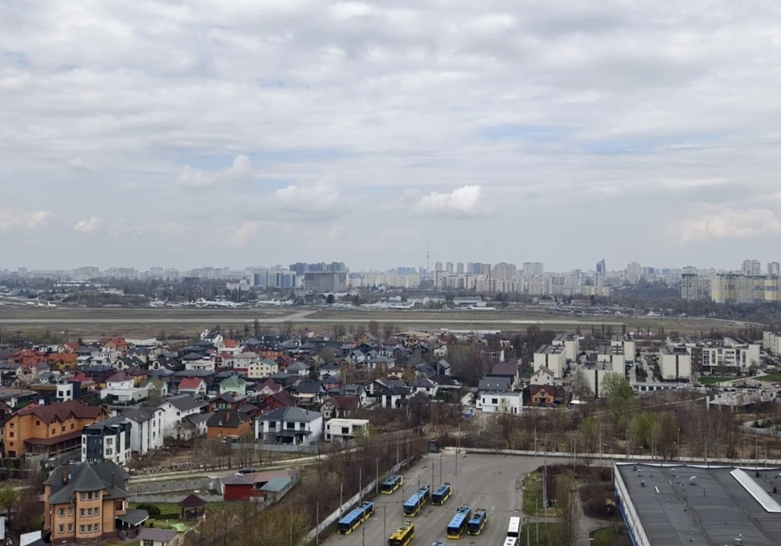 3-кімнатна квартира, Жуляни: 2025 року, потребує ремонту - фото 2