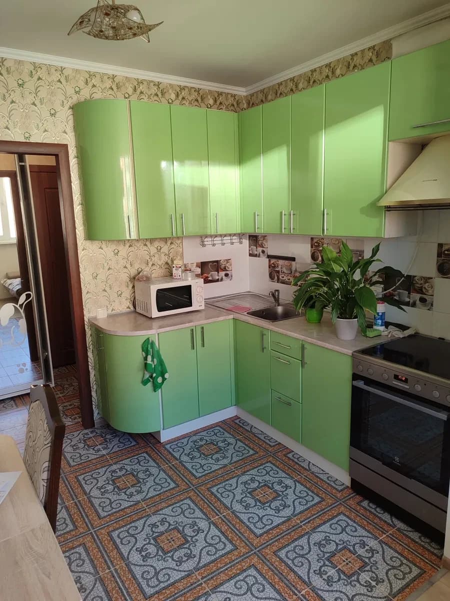 1-кімнатна квартира, Деснянський: два ліжка, працює інтернет