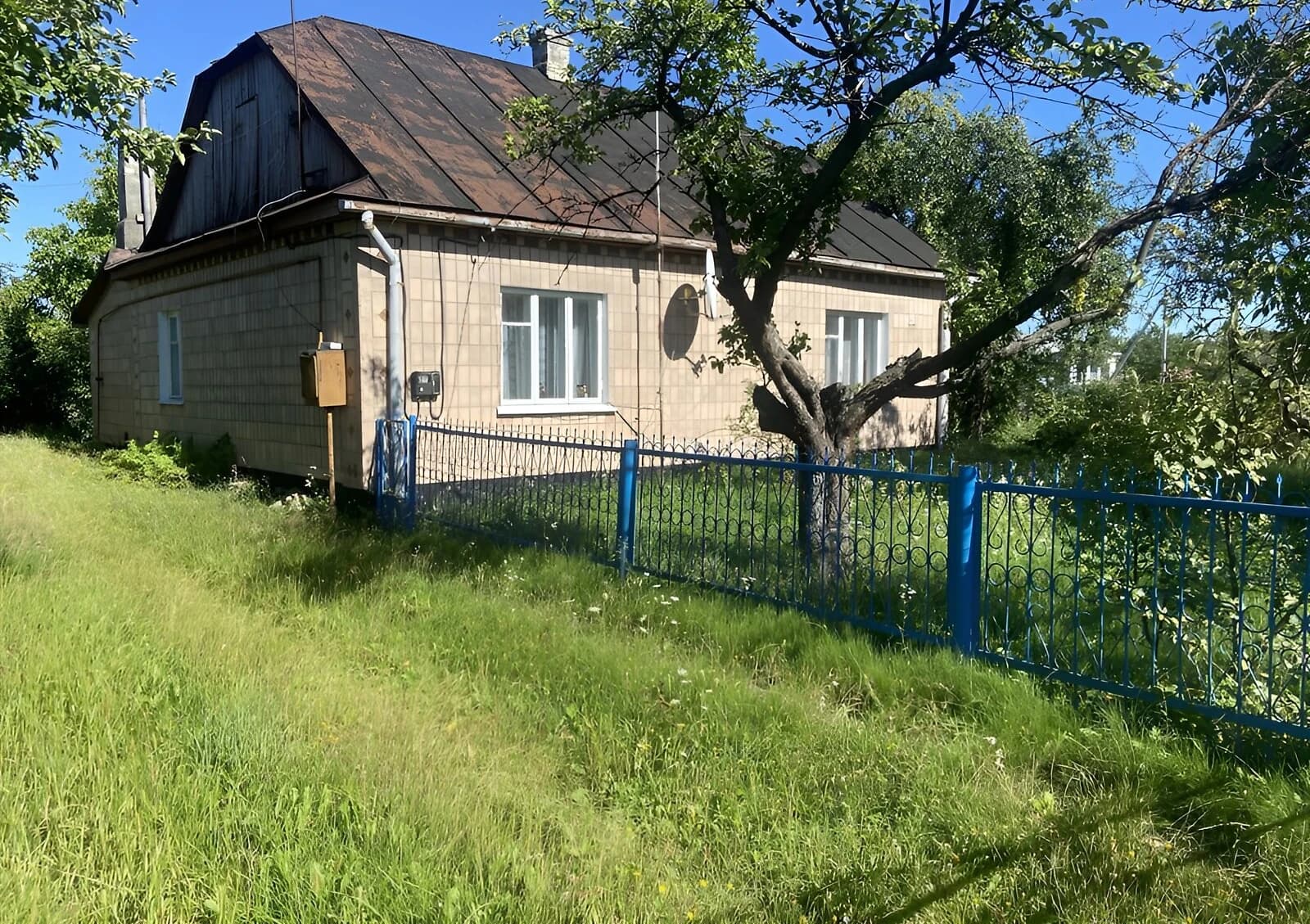 Будинок, Камінь-Каширський: гараж у дворі, 10 соток, цегляні стіни - фото 1