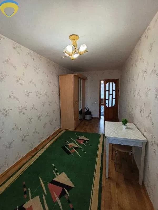 3-кімнатна квартира, Київський: два балкони, косметичний ремонт - фото 3