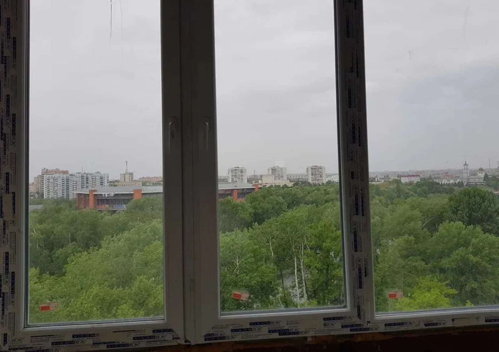4-кімнатна квартира, Зарічний: кухня-студія 46.6 м², 2 санвузли - фото 2