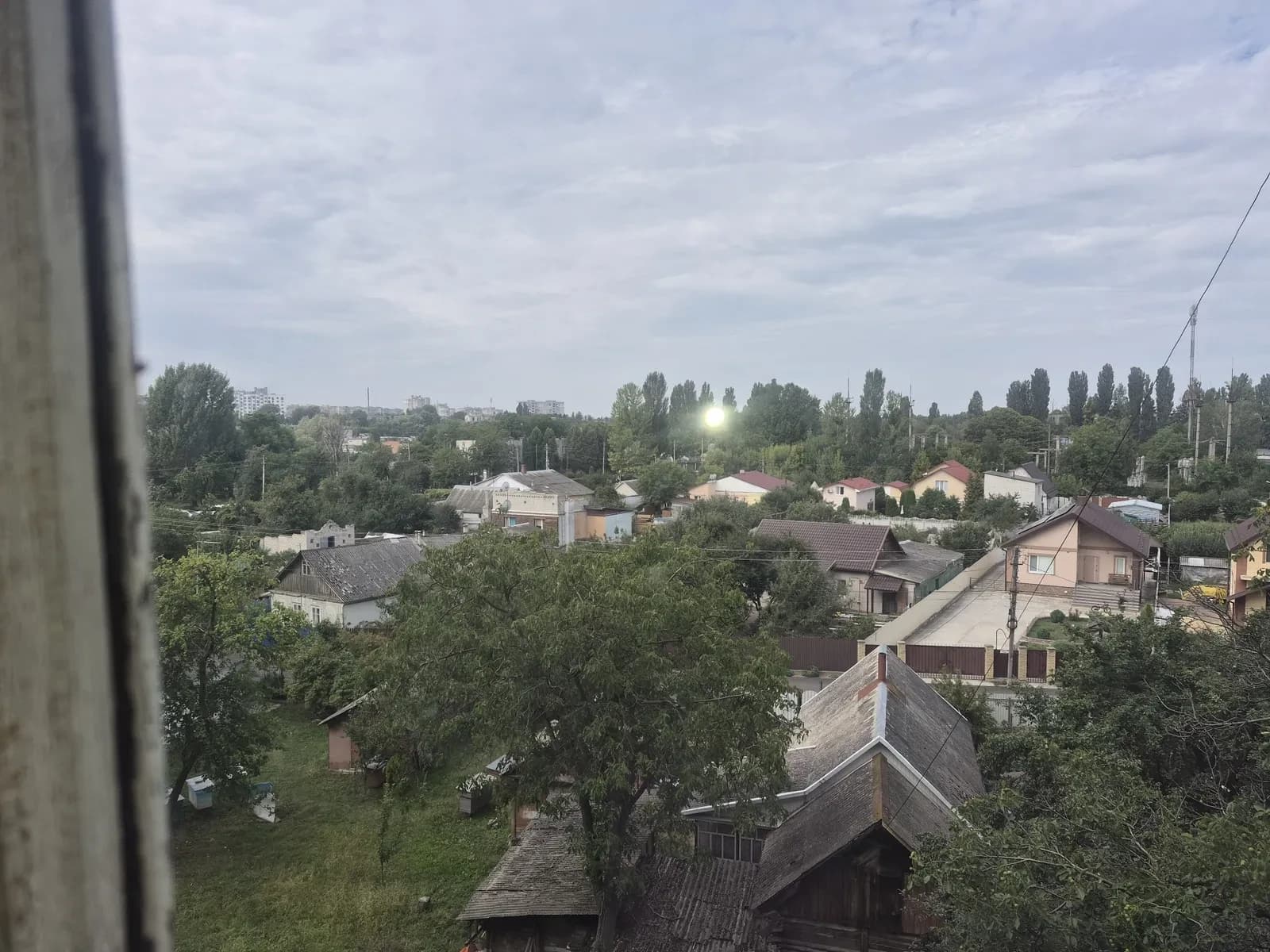 2-кімнатна квартира, Крошня: без ремонту, дерев'яні вікна - фото 3