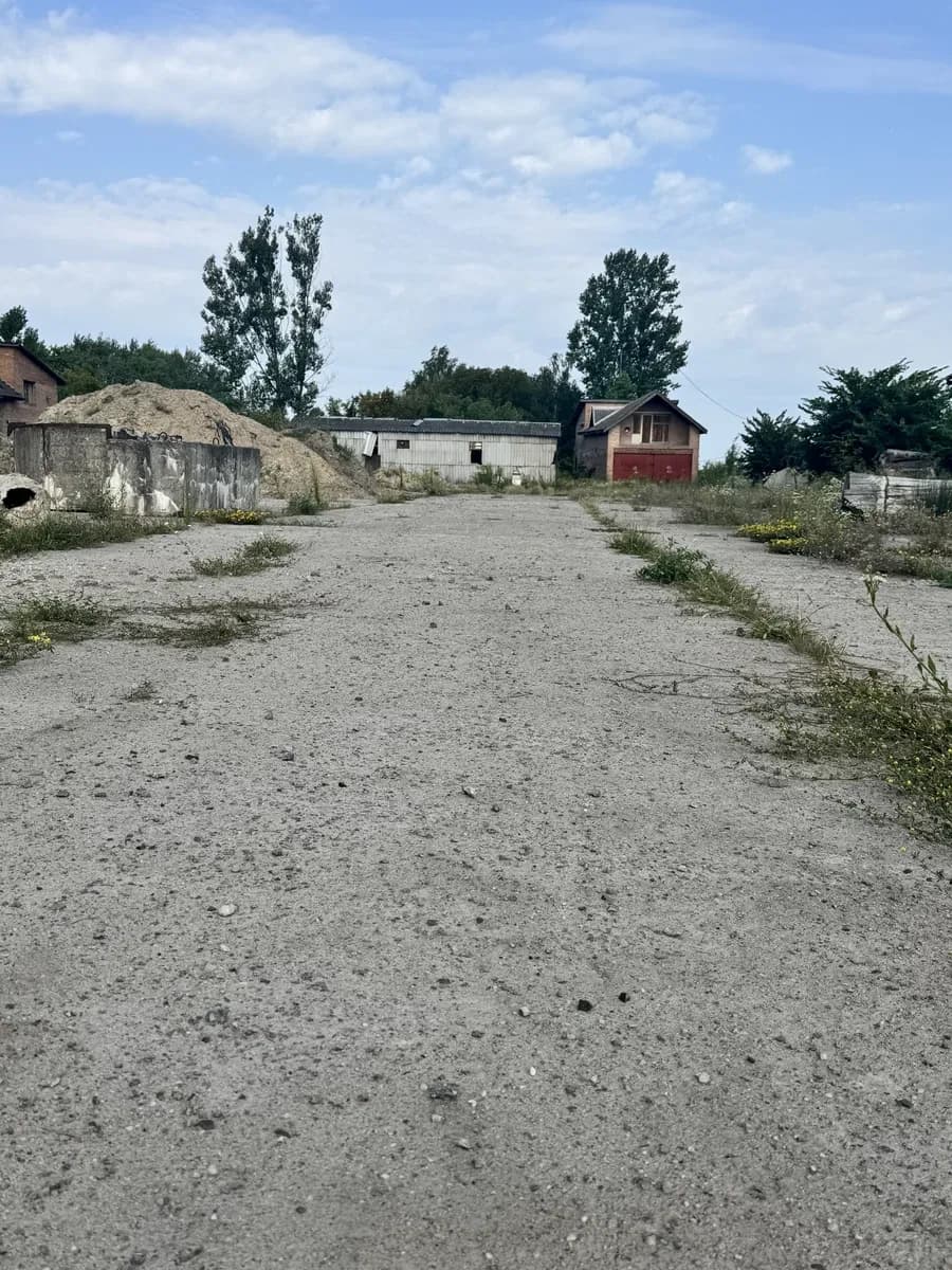 Виробничо-складський комплекс, Луцьк: приватна ділянка, два заїзди - фото 4
