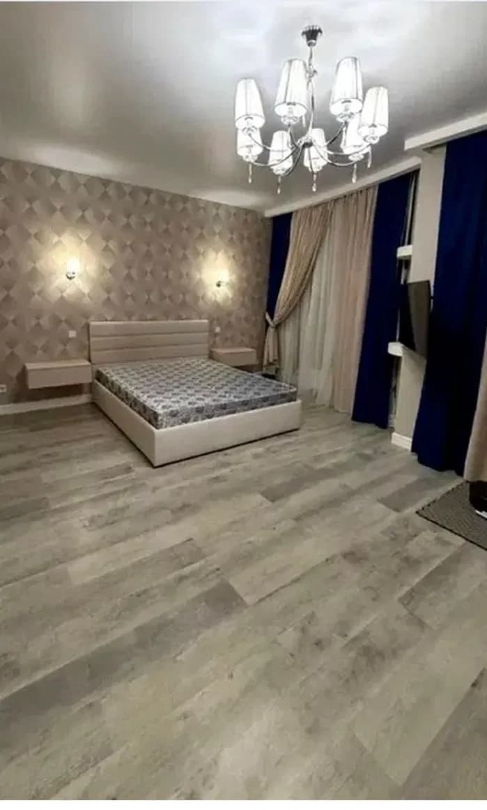 1-кімнатна квартира у ЖК 4 Сезона: сучасний ремонт, генератор - фото 3