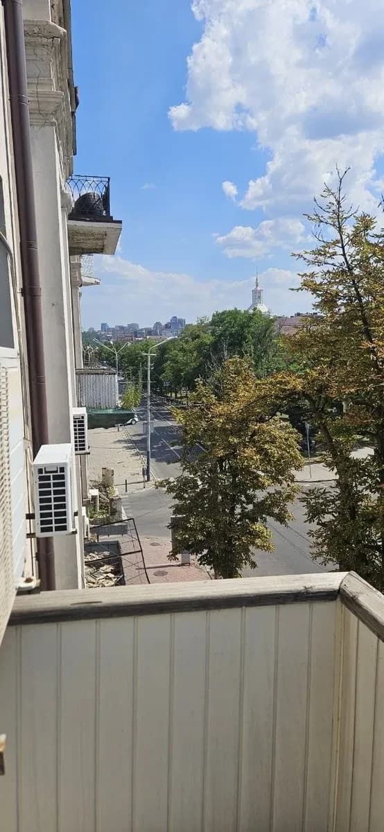 3-кімнатна квартира, Центральний: 3 окремі кабінети, власний котел - фото 3
