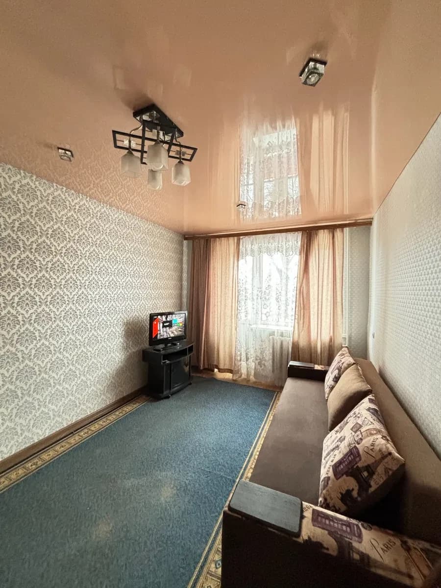 2-кімнатна квартира, Слов'янськ: косметичний ремонт, меблі - фото 1