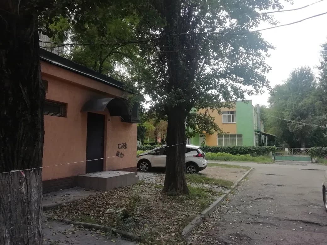 Магазин, Покровський: холодильні вітрини, кондиціонер, бойлер - фото 3