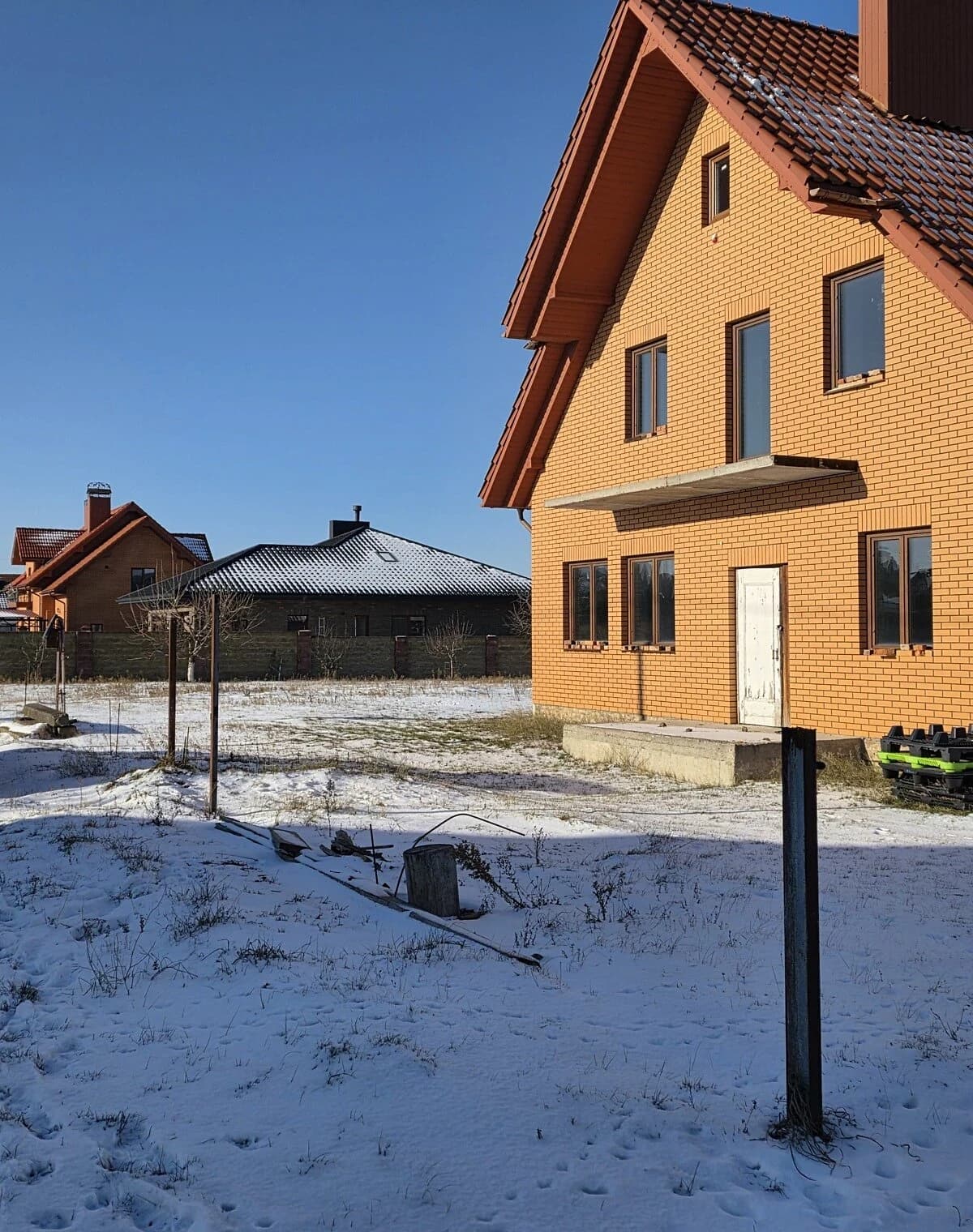 Будинок, Тарасове: гараж із підвалом, 3 спальні