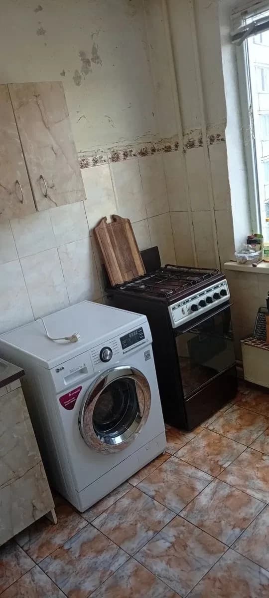 3-кімнатна квартира, Безлюдівка: метро Барабашова, можна з тваринами