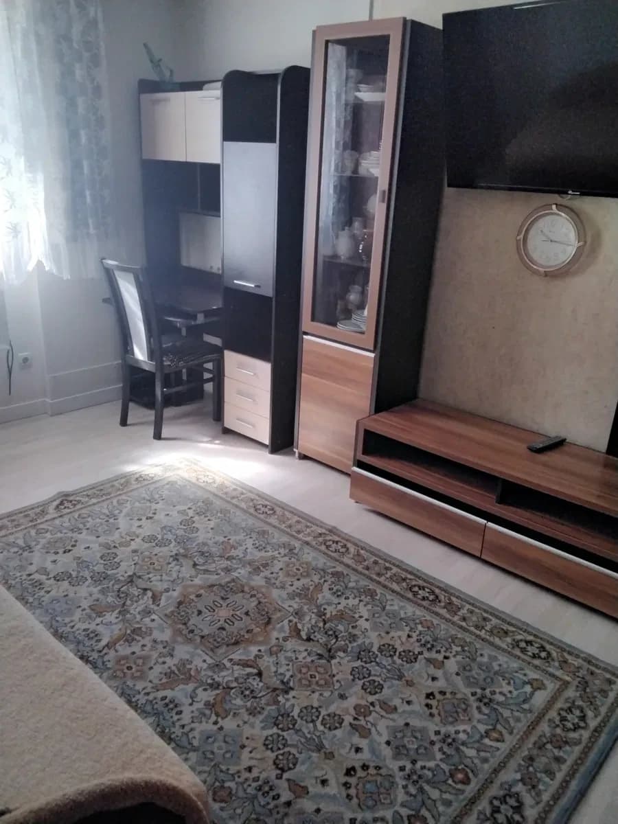 2-кімнатна квартира, Білогородка: 3-4 спальних місця, школа поруч - фото 5