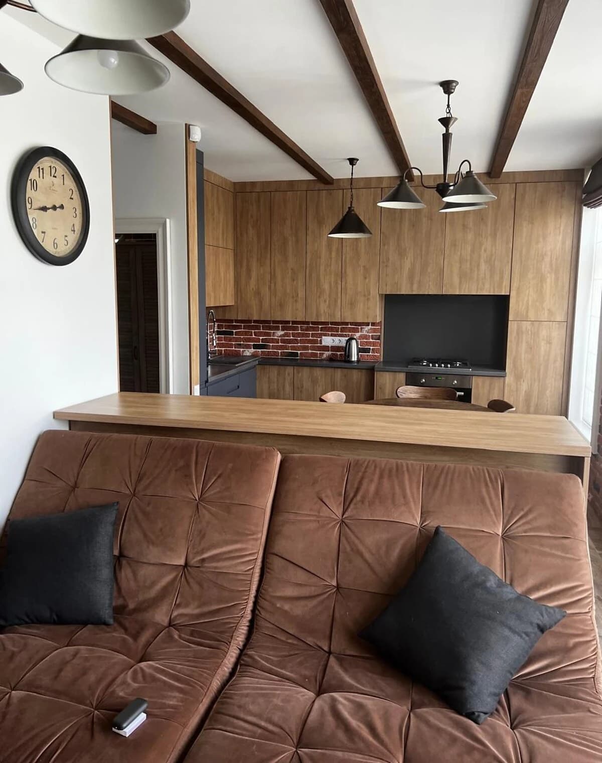 2-кімнатна квартира, Білогородка: останній поверх - фото 2