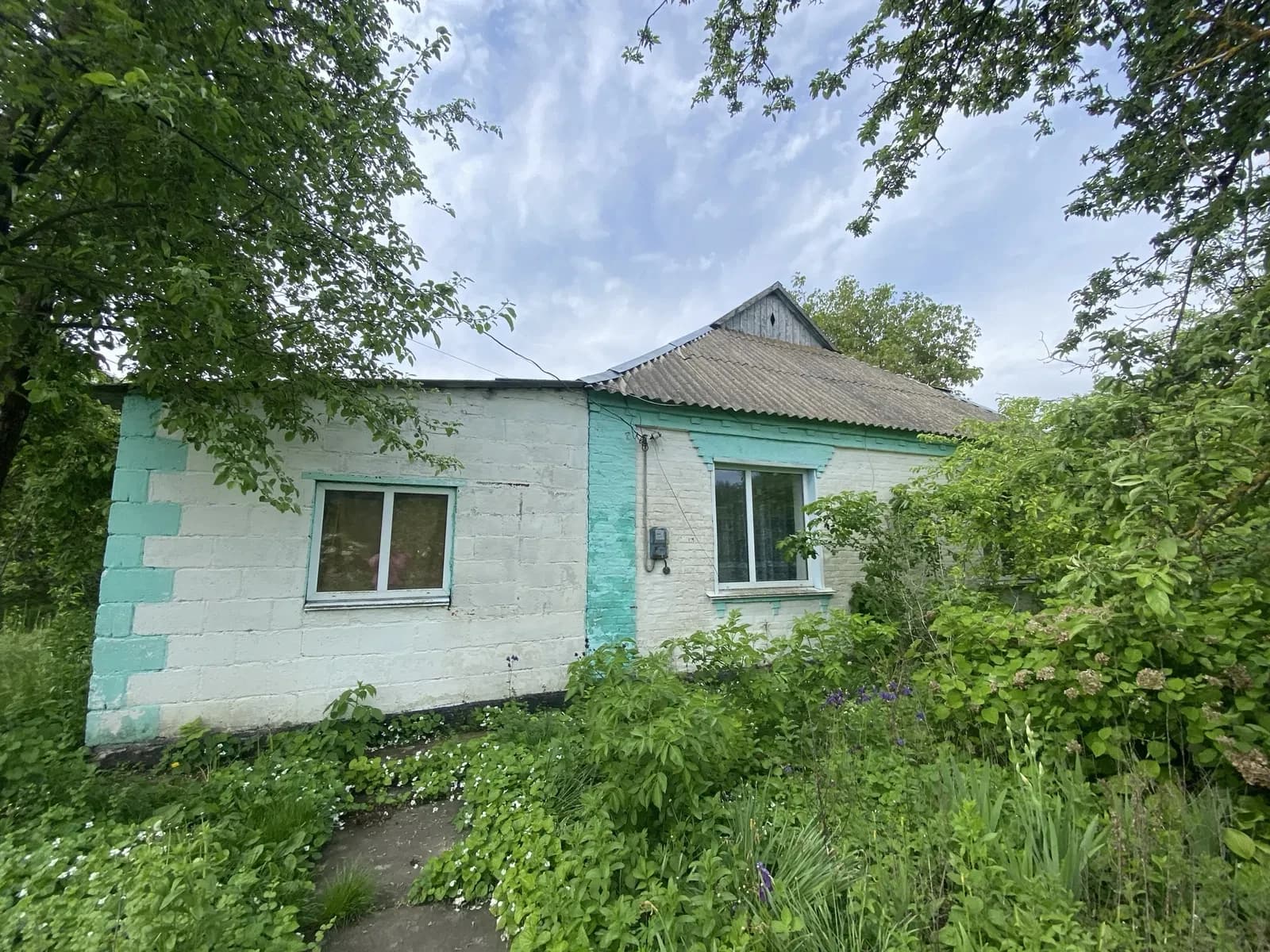 Будинок, Пархомівка: 40 соток, житловий стан