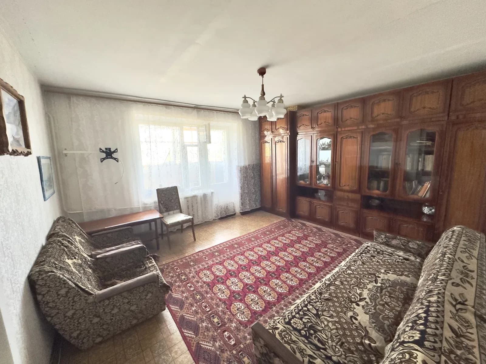 3-кімнатна квартира, 3-й мікрорайон: газове опалення, утеплена лоджія - фото 1
