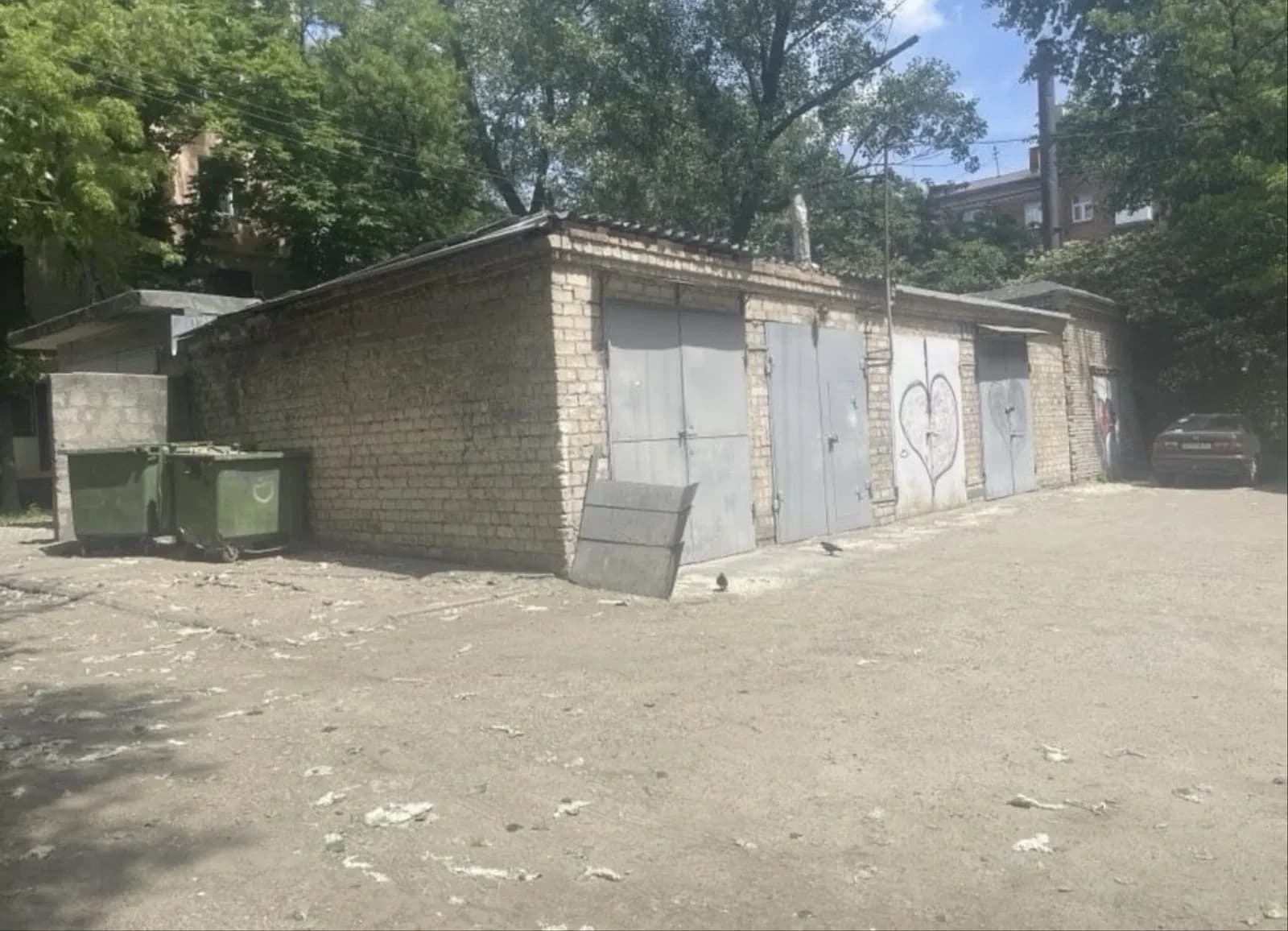 Гараж у центрі міста: капітальний, з документами - фото 5