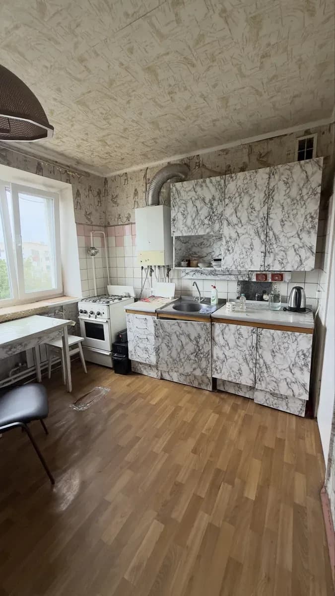 2-кімнатна квартира, Фастів: автономне опалення, живлення без світла