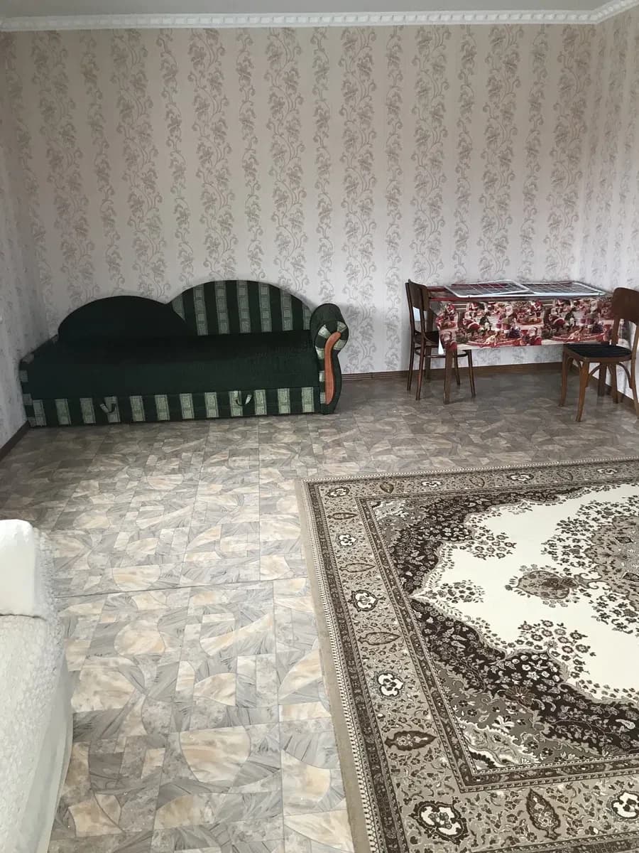 2-кімнатна квартира, Кам'янець-Подільський: світло завжди, паркінг - фото 3