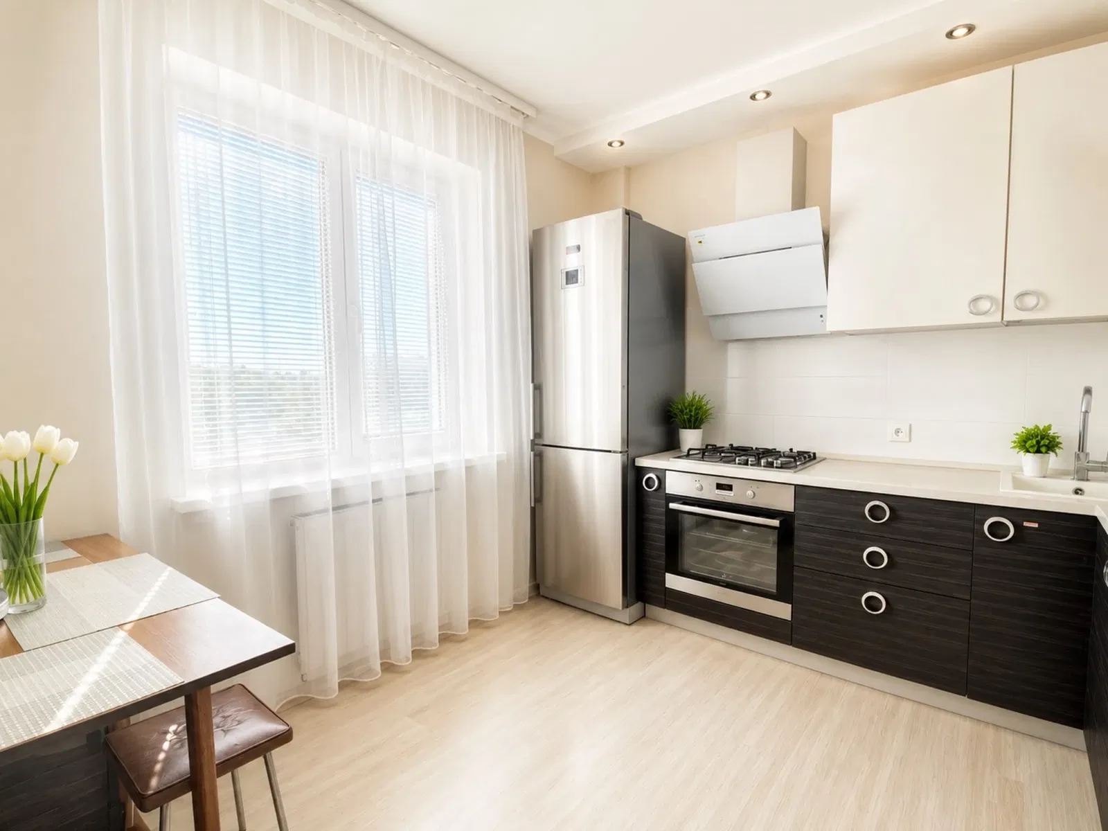 2-кімнатна квартира, Фортечний: автономне опалення, лоджія 5 м² - фото 4