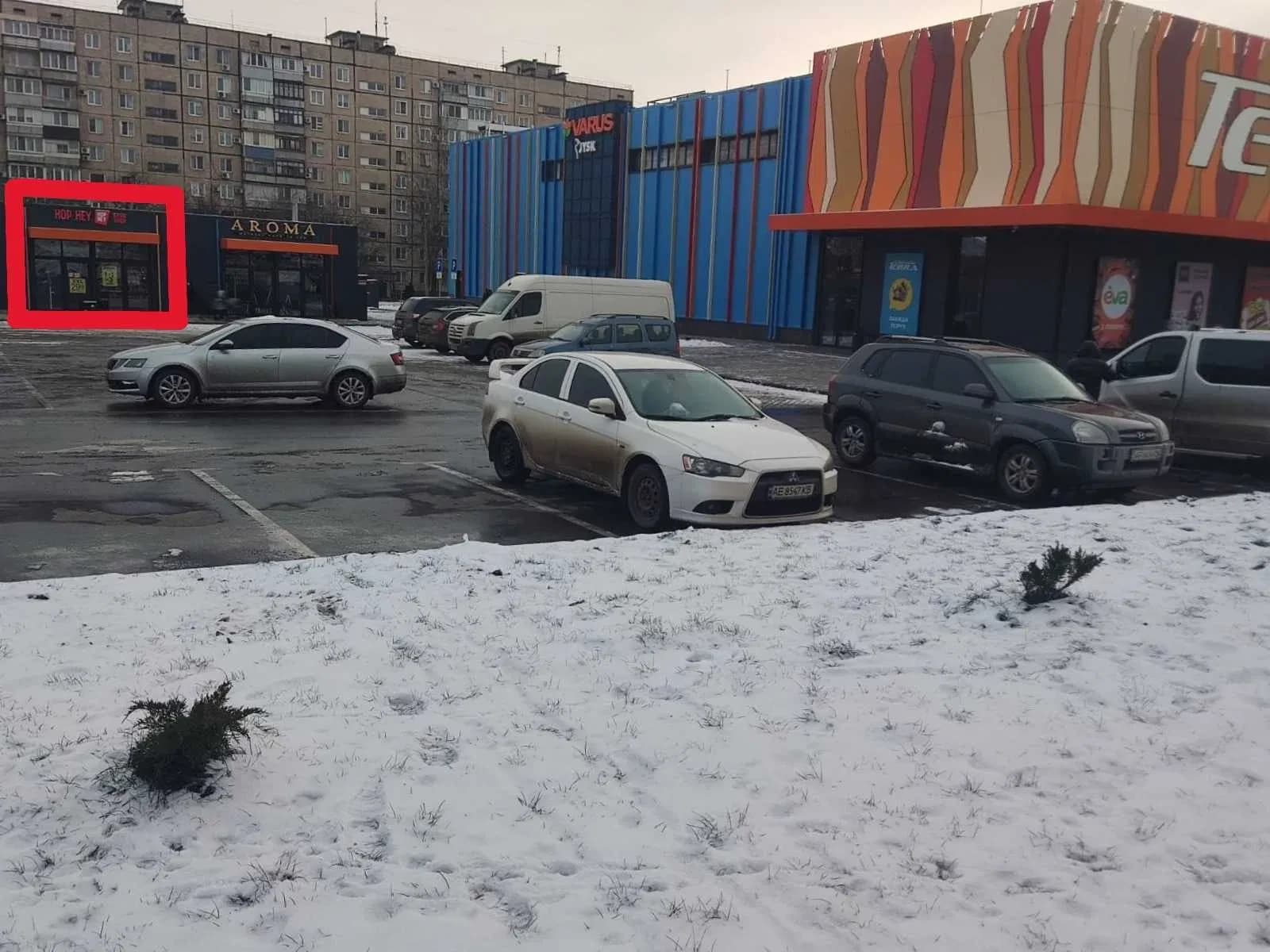 Приміщення, Тернівський: у ТЦ «ТЕРРА», фасадне, окремий вхід - фото 3