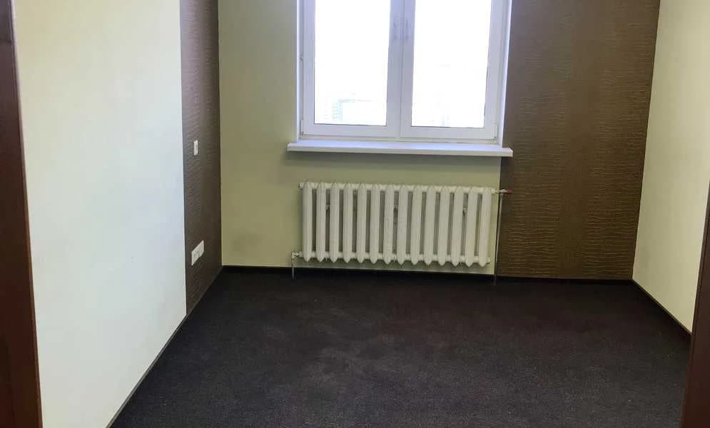 4-кімнатна квартира, Дарницький: мінікухня, можна з тваринами - фото 3