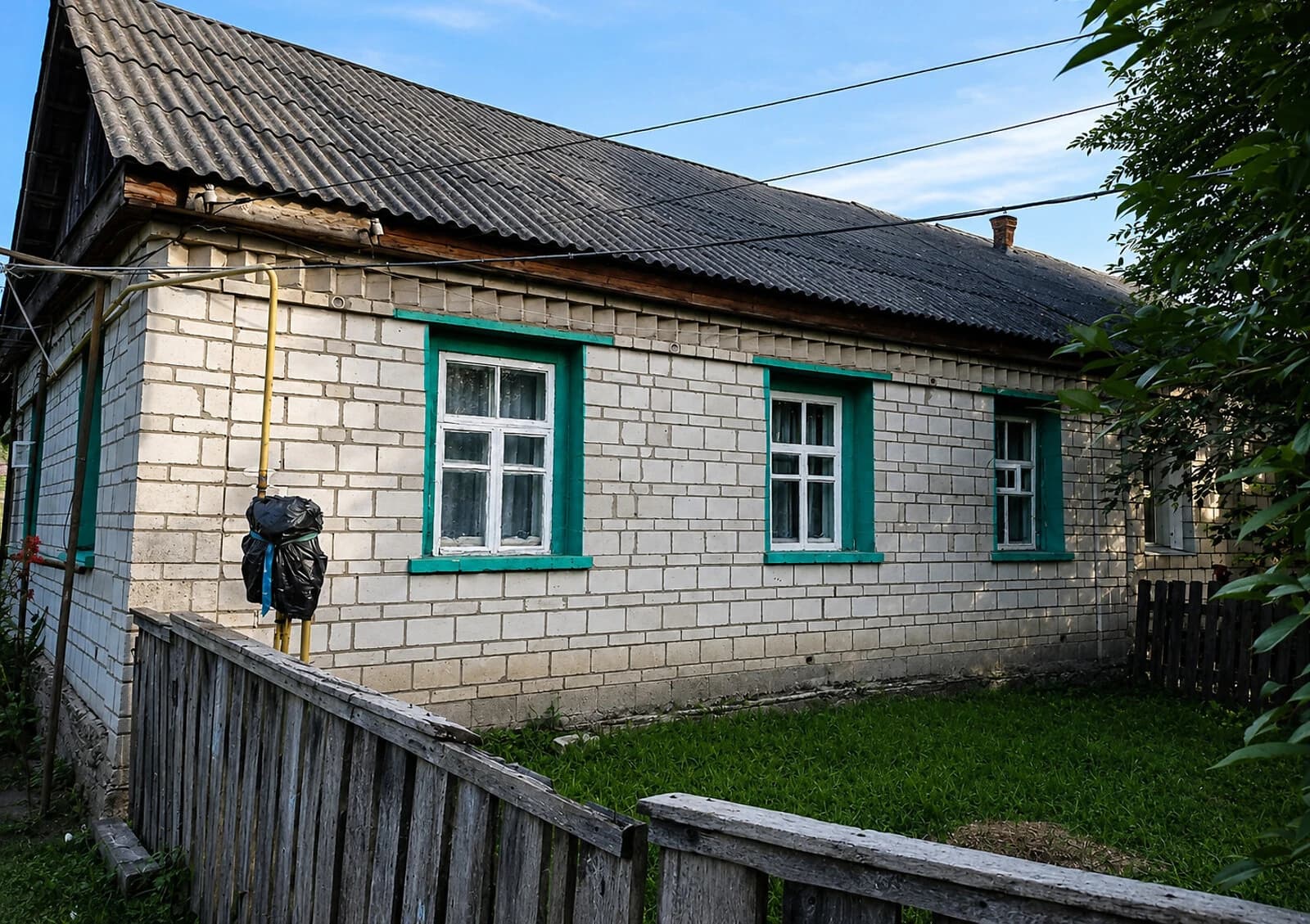 Будинок, Рожів: веранда, газове опалення, 25 соток