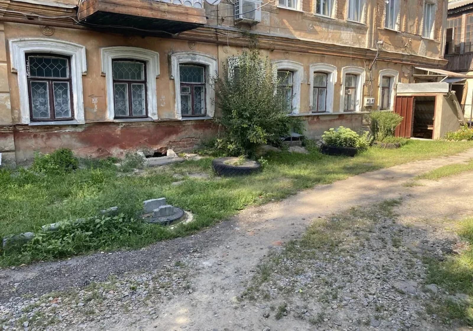 3-кімнатна квартира, Харків: косметичний ремонт, цегляні стіни - фото 4
