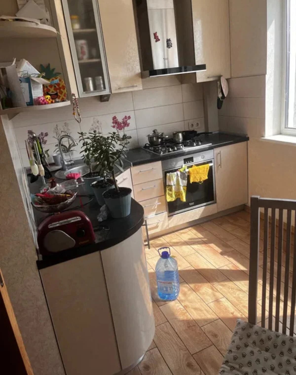 2-кімнатна квартира, в'їзд Фесенківський: євроремонт, посудомийна машина