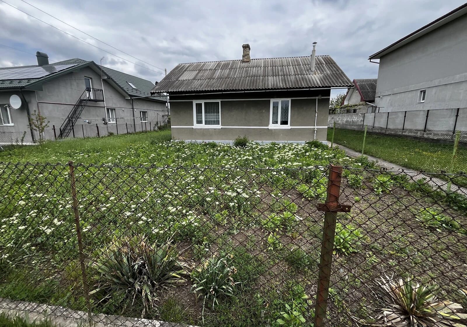 Будинок, Городенка: новобудова, криниця, газове опалення