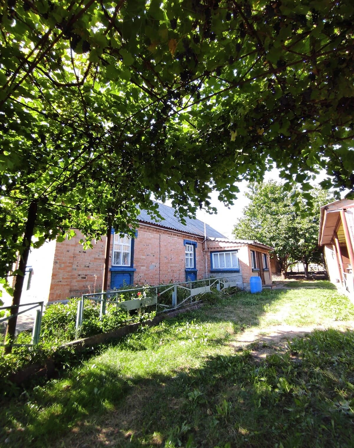 Будинок, Кордишівка: ділянка 9470 м², гараж з підвалом, веранда