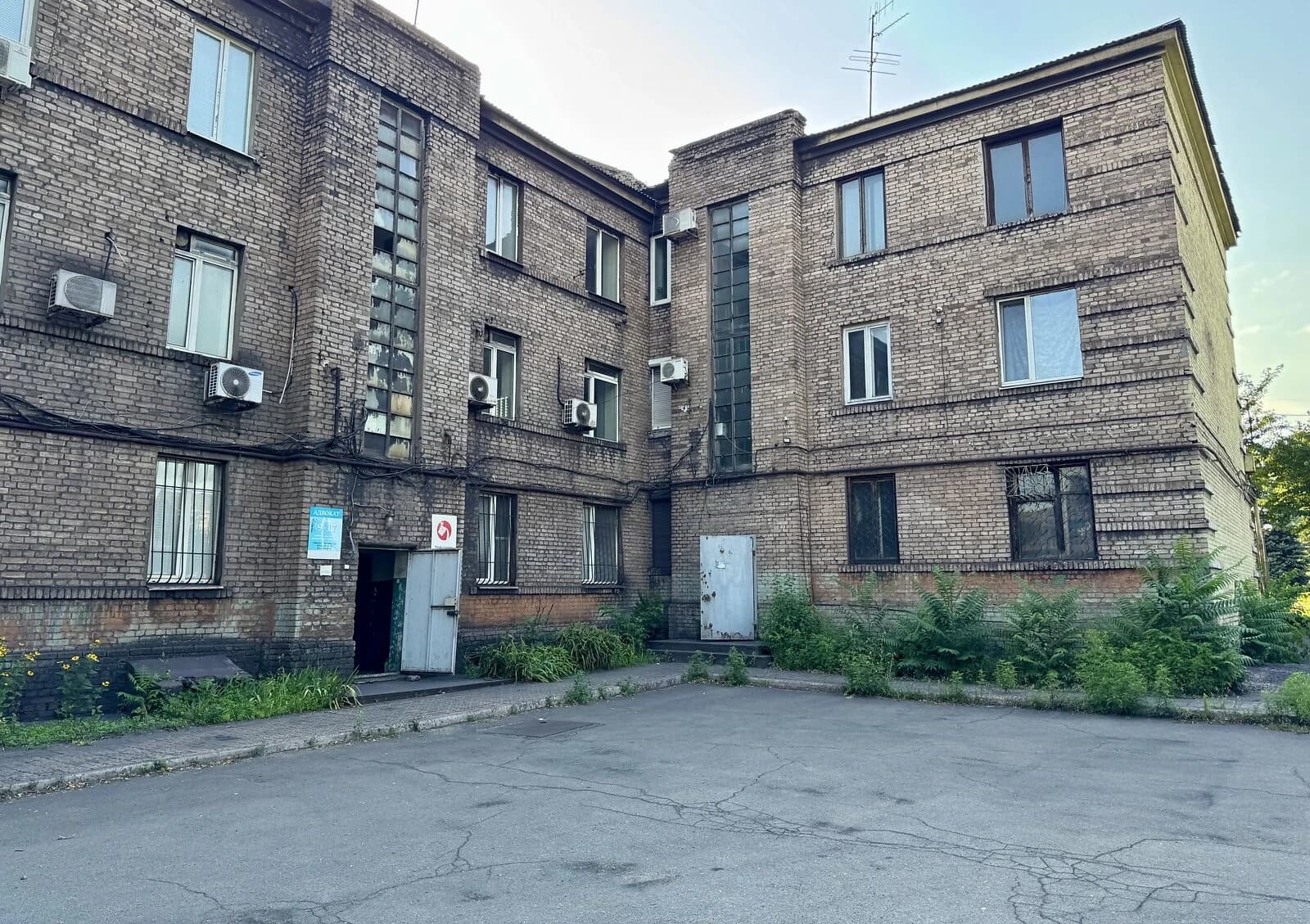 Офіс, Заводський: 7 приміщень, тераса, окрема будівля - фото 2