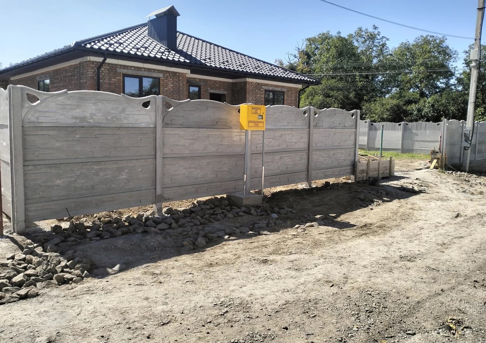 Будинок, Щітки: 3 спальні, цегляні стіни, газове опалення - фото 4
