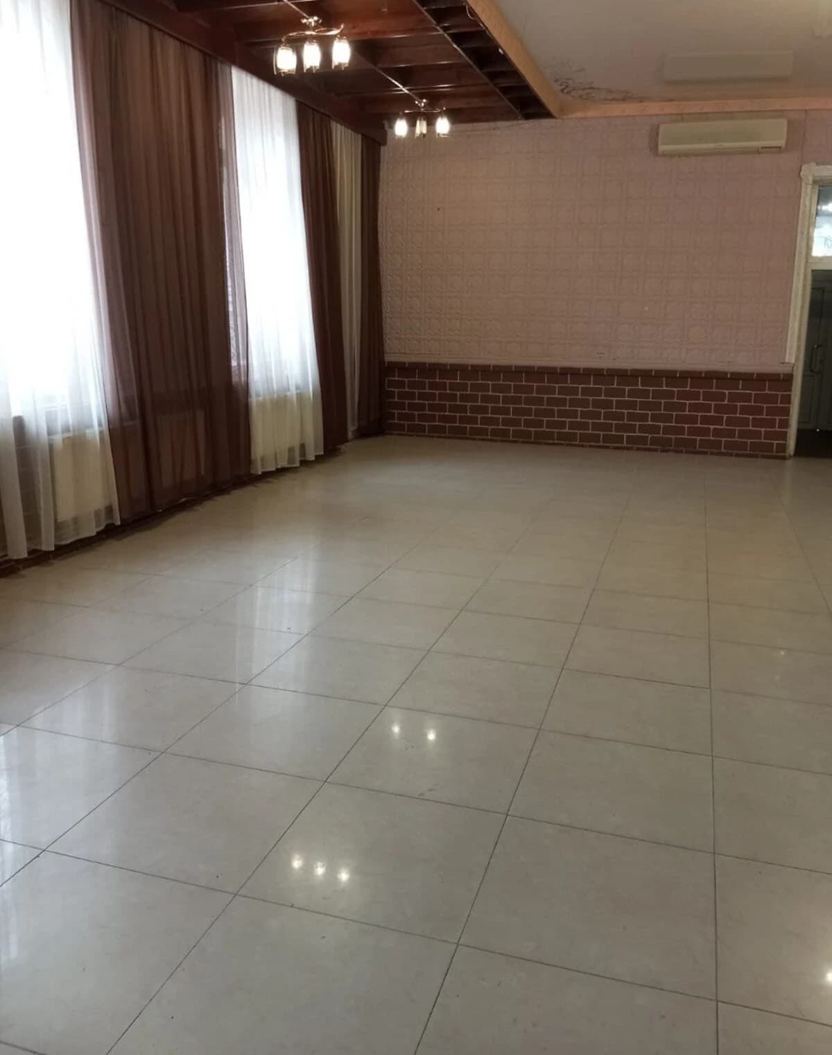 Комерційне приміщення, Вознесенськ: окрема будівля, торг можливий - фото 2