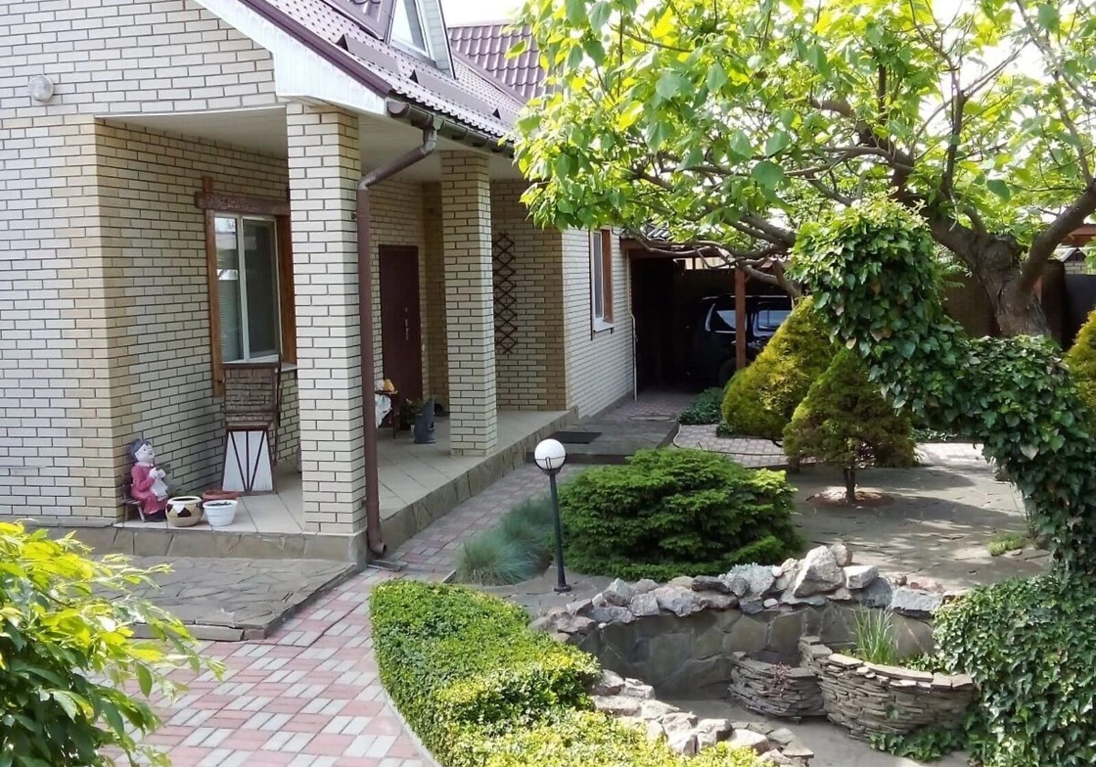 Будинок, Ізюм: гараж, газобетонні стіни