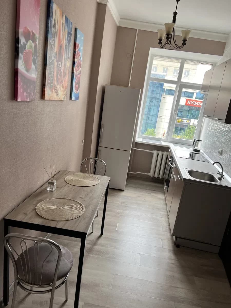 2-кімнатна квартира, Шевченківський: метро Шулявська 2 хв, стелі 3,10 м - фото 3