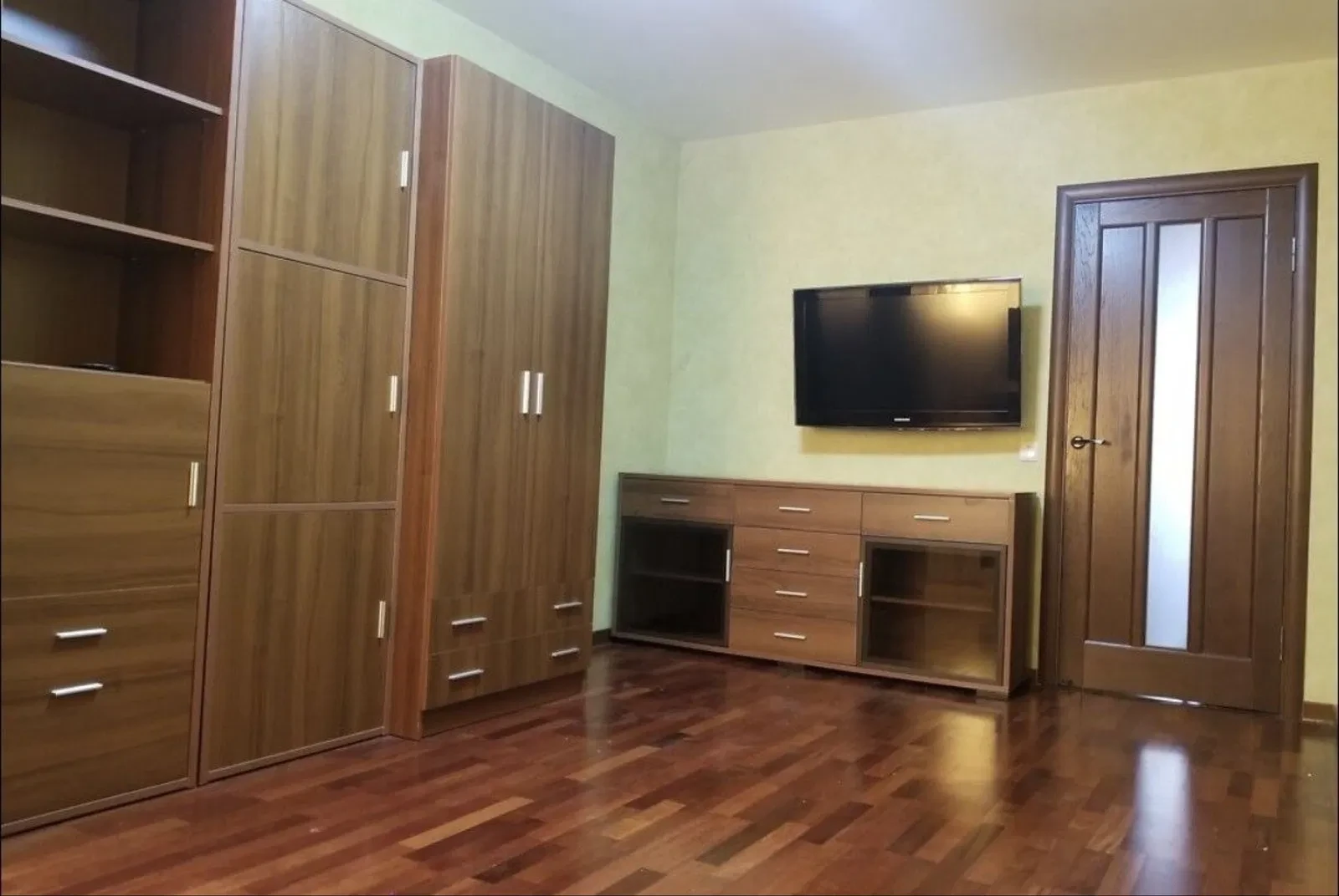 2-кімнатна квартира на Замостянській: газове опалення, меблі й техніка - фото 4