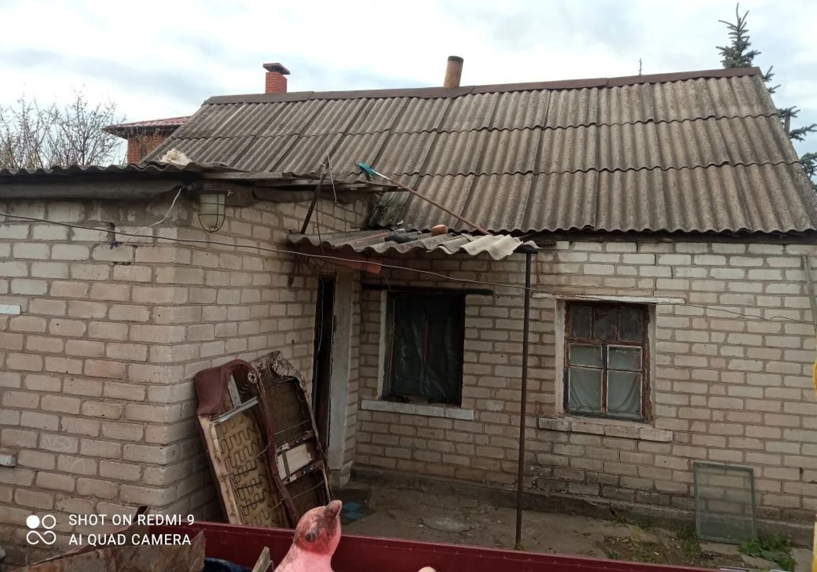 Будинок, Кривий Ріг: гараж із підвалом, літня кухня